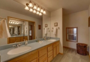 Lake Tahoe Real Estate | Master Bathroom