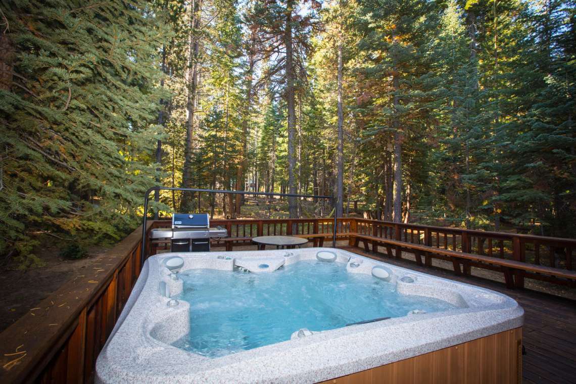 Hot Tub on Back Deck facing Conservancy Land