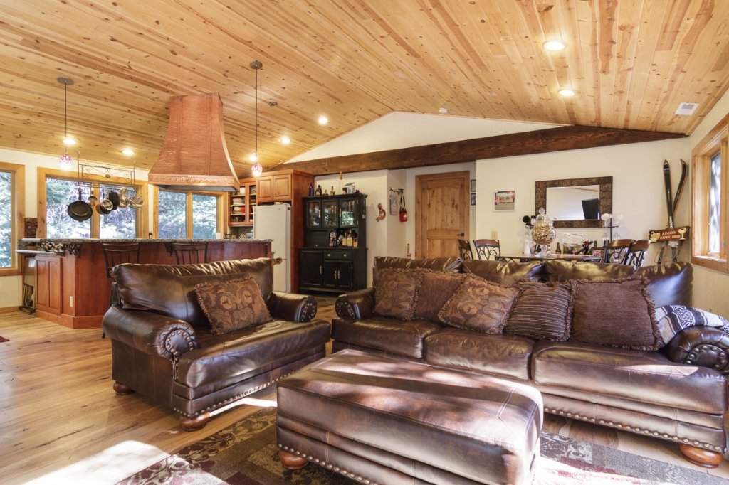 7001 Hilo Avenue | Living Room | Lake Tahoe Luxury Real Estate