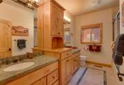 Lake Tahoe Homes for Sale | Luxury Bathroom