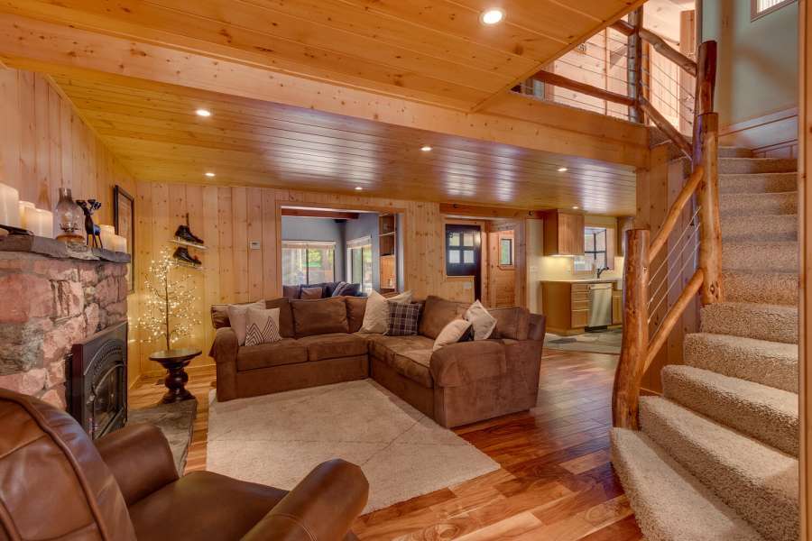 Remodeled Luxury Cabin in Tahoma, CA