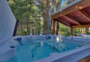 Ski Cabin Hot Tub - Lake Tahoe