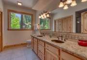 930 Sierra Vista Ave - Upper Hall Bathroom