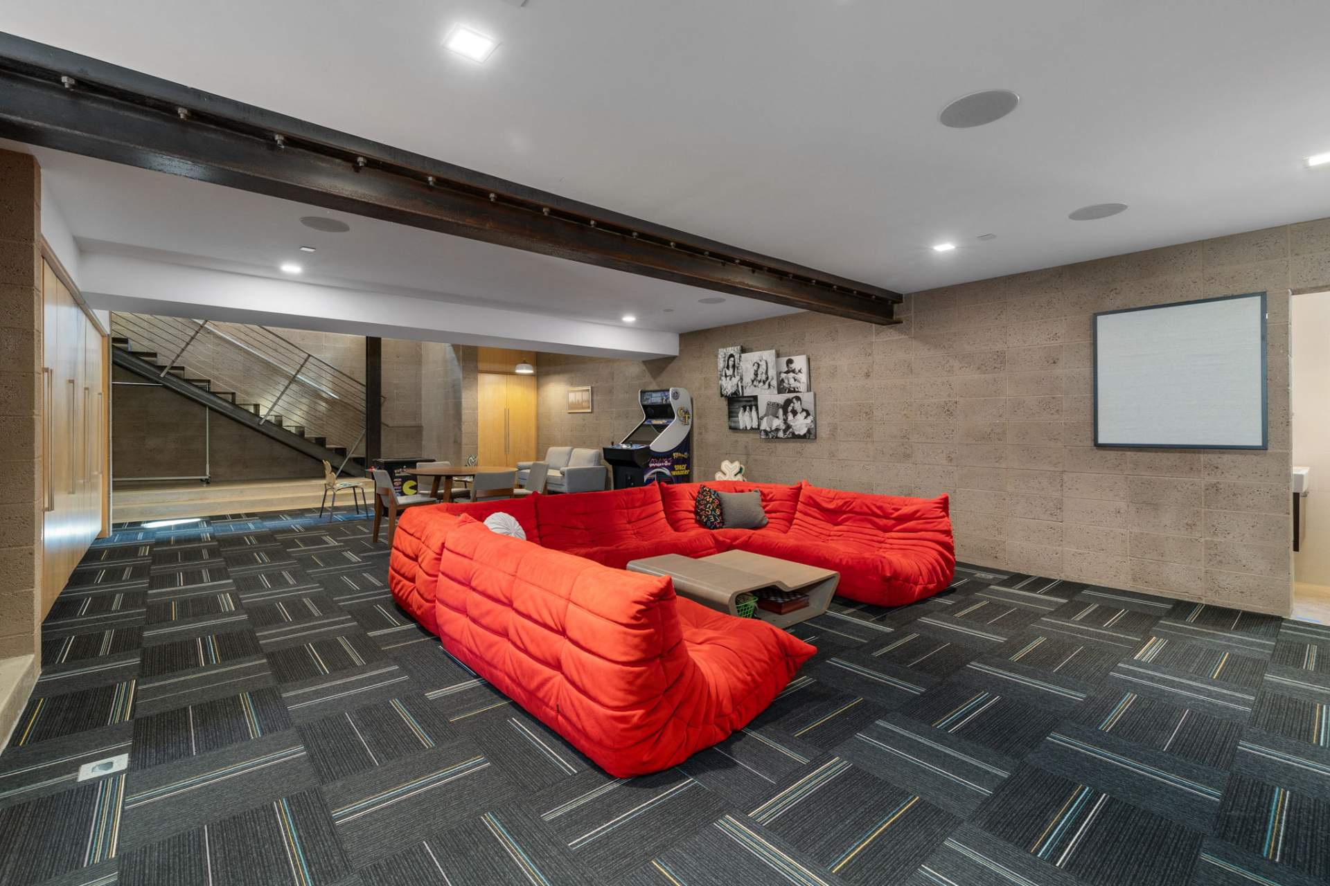 117-web-or-mls-9612-Dunsmuir-59