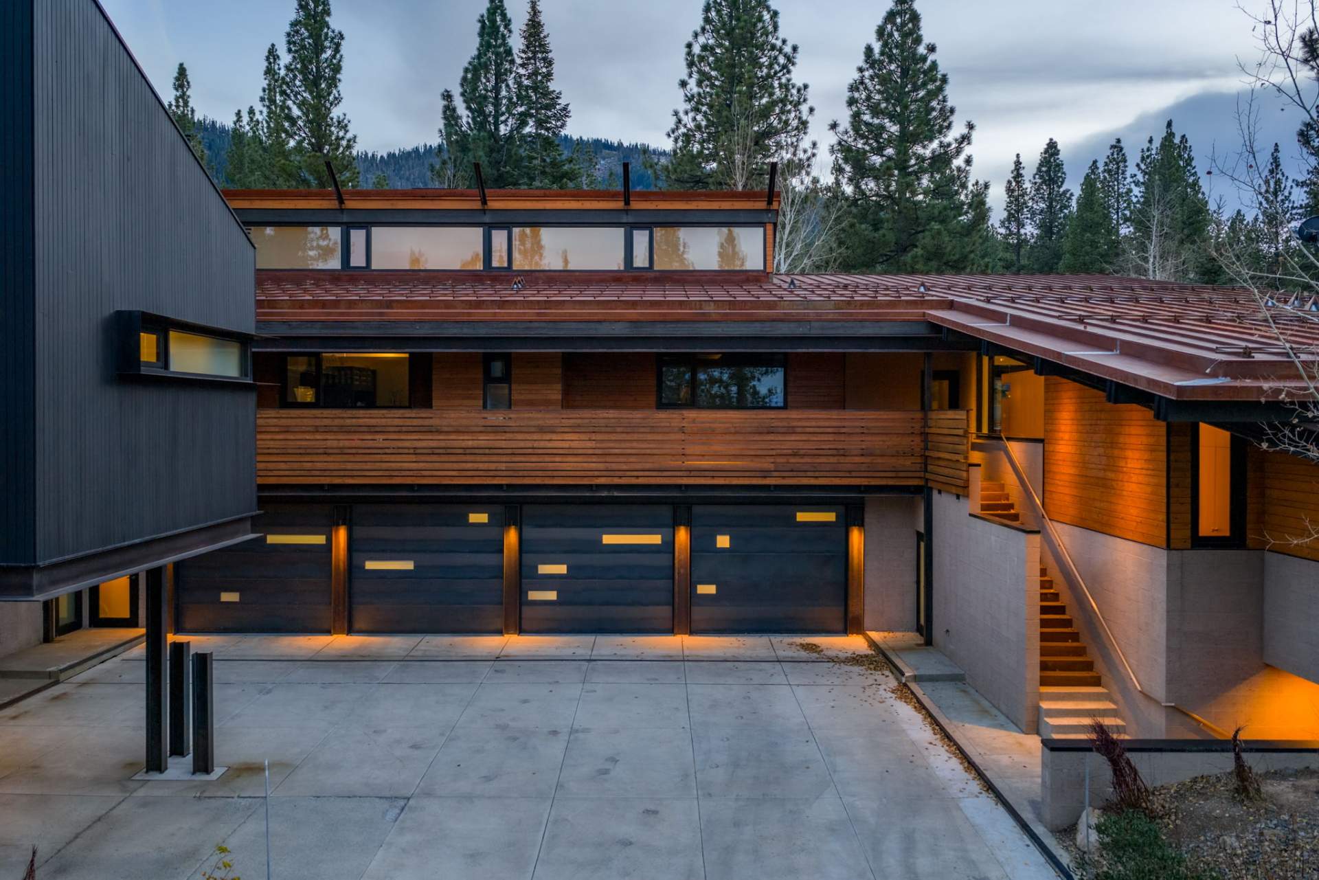 24-web-or-mls-9612-Dunsmuir-Drone-25