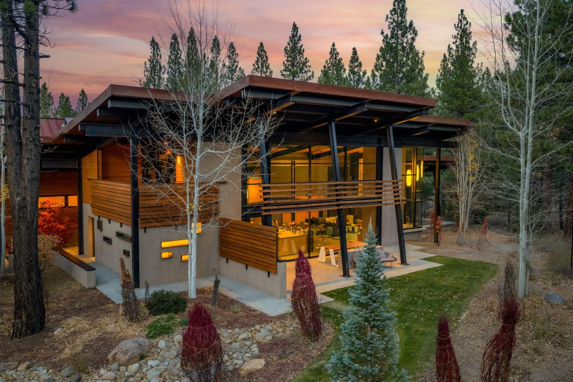 31-web-or-mls-9612-Dunsmuir-Drone-32