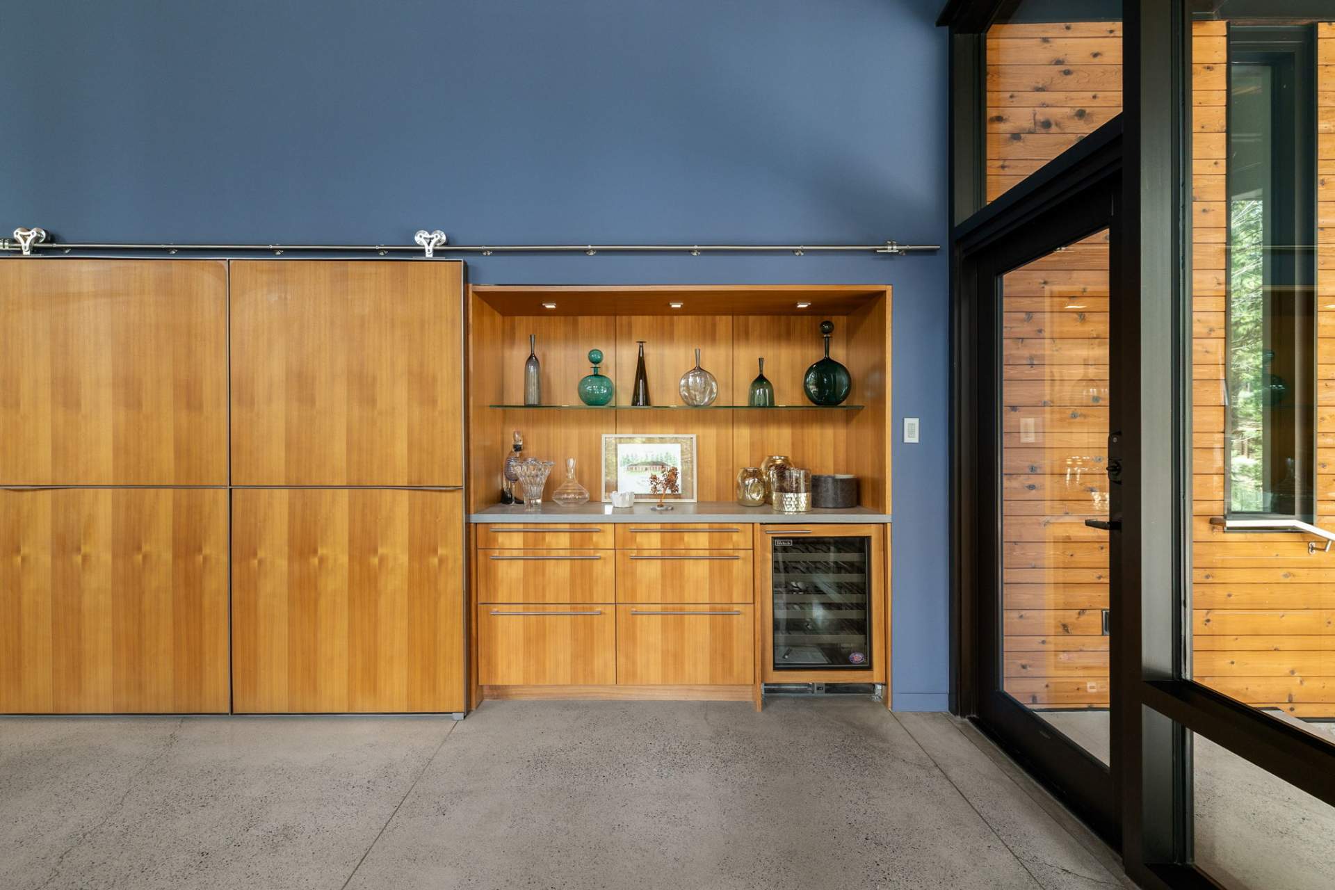 66-web-or-mls-9612-Dunsmuir-6-2