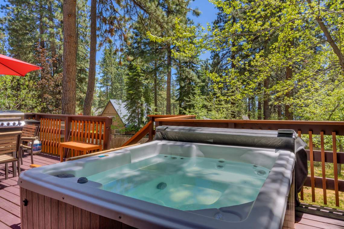 Hot tub | North Tahoe Real Estate