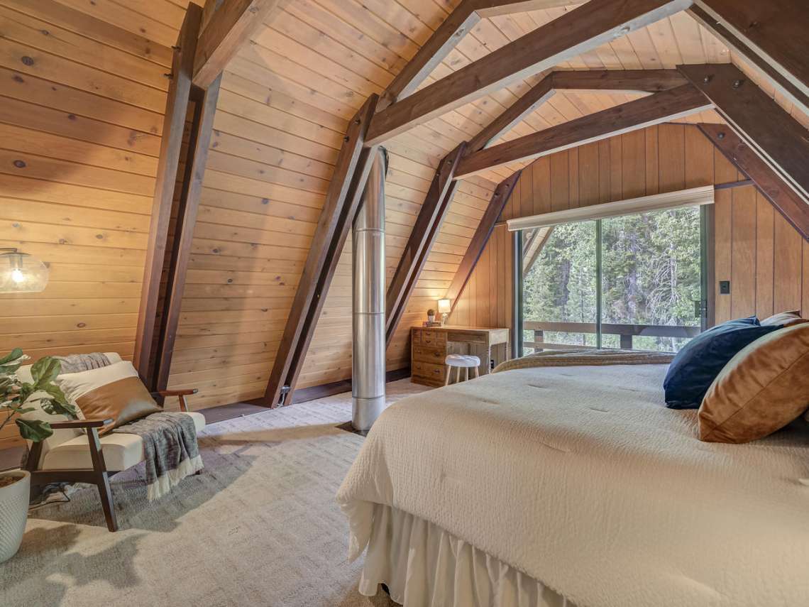 Alpine Meadows Cabin for Sale | 1314 Mineral Springs Trail Master Bedroom
