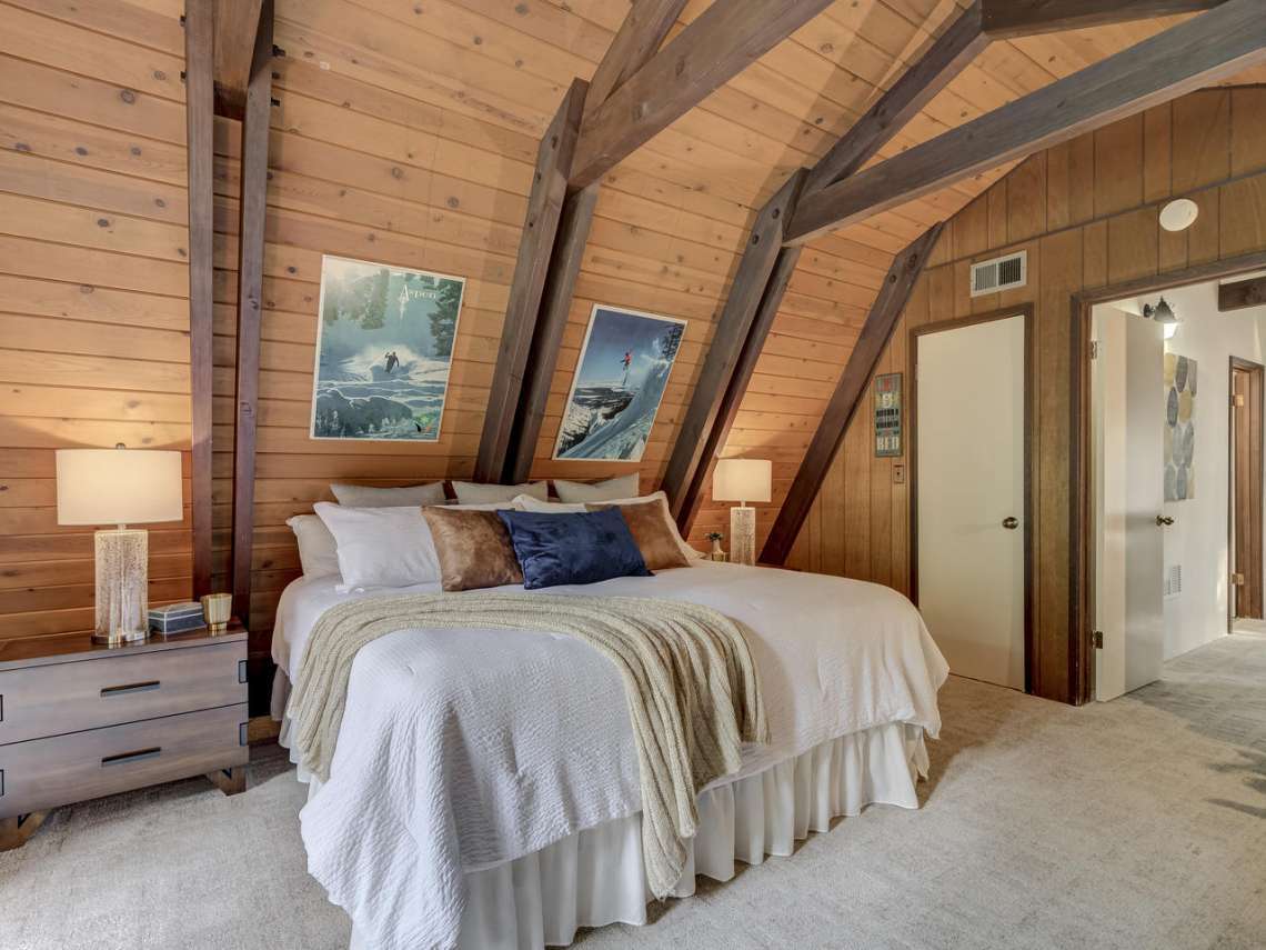Lake Tahoe Ski Cabin | 1314 Mineral Springs Trail Bedroom