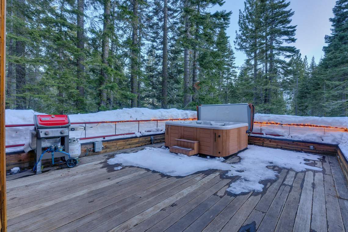 Large deck with hot tub | 3502 Chamonix Rd.