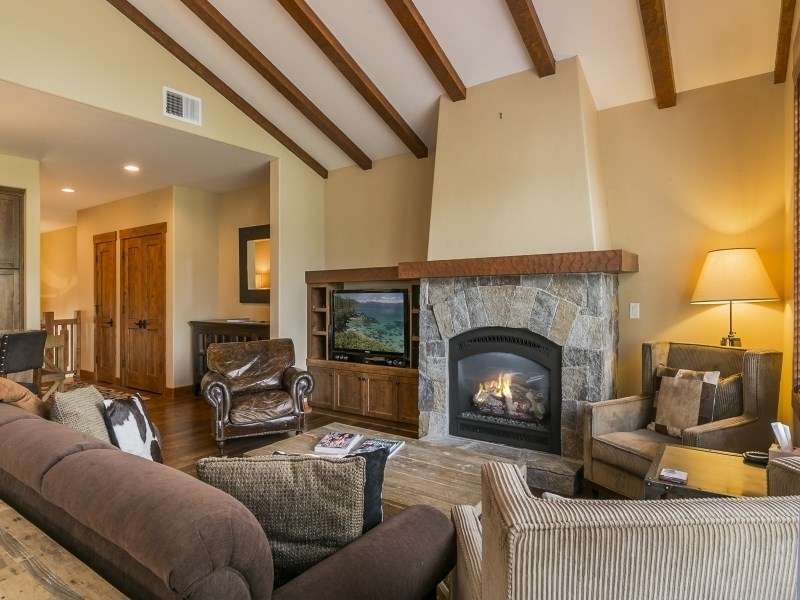 Gray's Crossing Real Estate | 10199 Annies Loop |Fireplace view