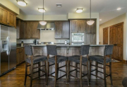 Truckee Real Estate | 10199 Annies Loop |Breakfast bar