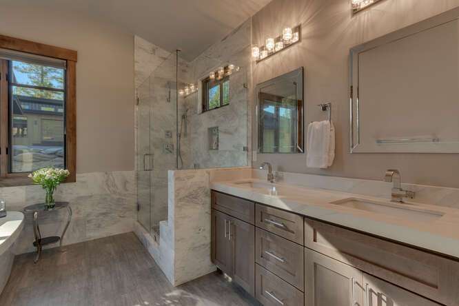 Master Bathroom | 11251 Ghirard Ct.
