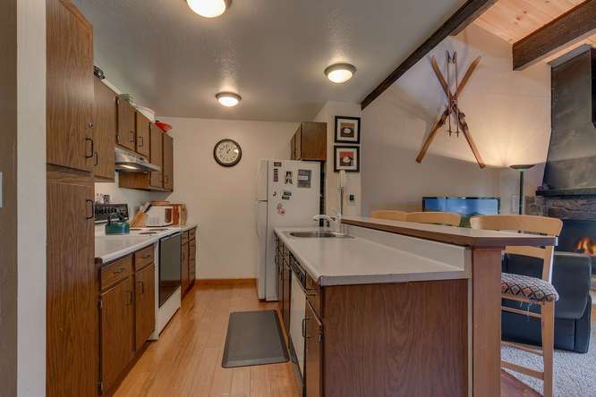 North Lake Tahoe Condo for Sale | 1001-Commonwealth-Dr-143 | Kitchen