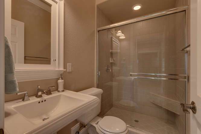 Kings beach Real Estate | Bathroom