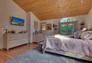 Primary bedroom | Tahoma Retreat