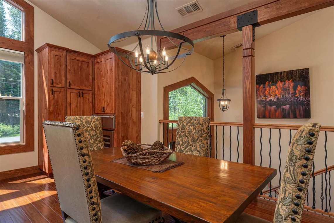 Tahoe Donner Real Estate  |  13988 Swiss Lane Truckee, CA | Dining Area