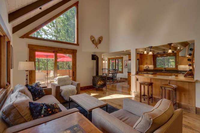 Squaw Valley Real Estate | 1083 Lanny Ln Olympic Valley | Living Room