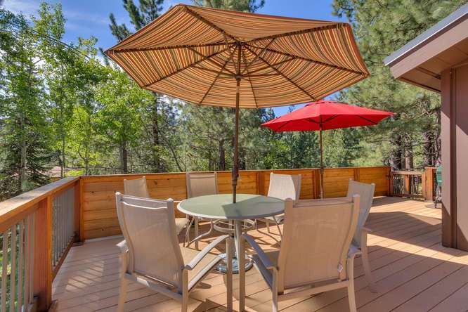 Squaw Valley Ski Resort Real Estate | 1083 Lanny Ln Olympic Valley | Patio
