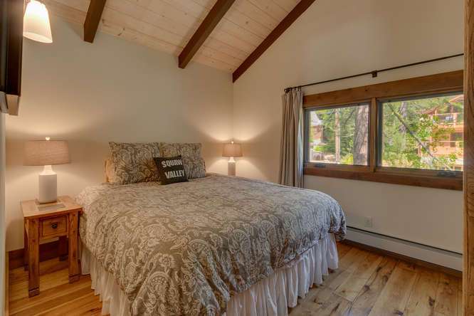 North Lake Tahoe Real Estate | 1083 Lanny Ln Olympic Valley | Bedroom