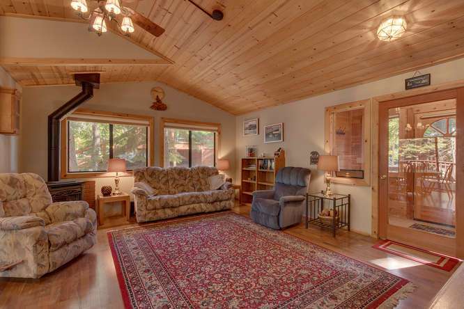 Truckee Real Estate | Open Living Room