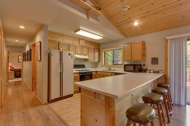 Tahoe Donner Cabin for Sale | Kitchen