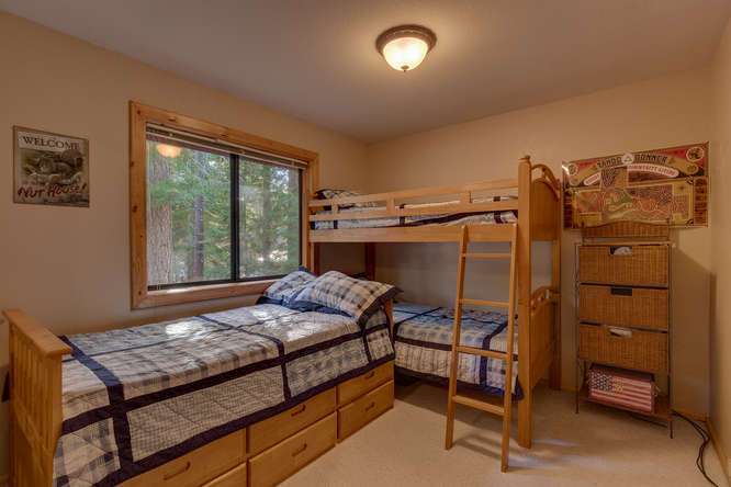 Tahoe Donner Real Estate | Bedroom