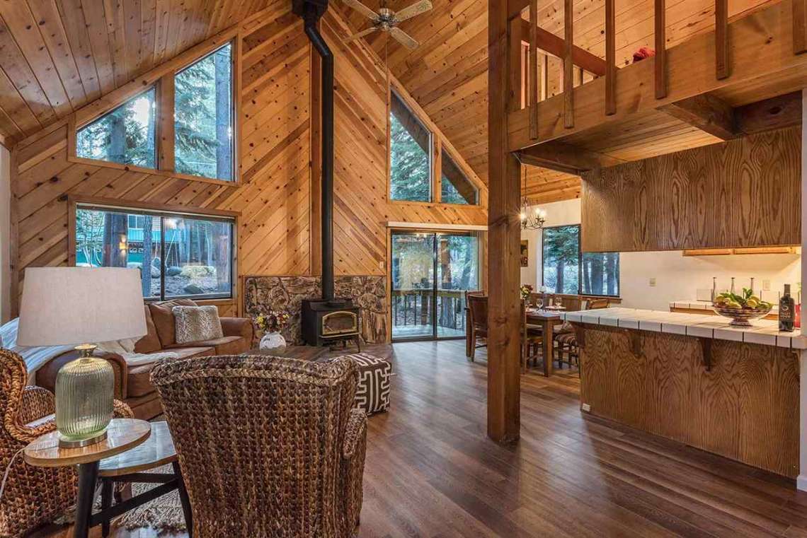 Tahoe Donner Real Estate | Open Living Room