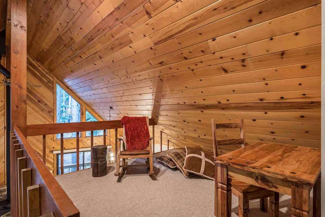 Tahoe Donner Real Estate | Loft Area