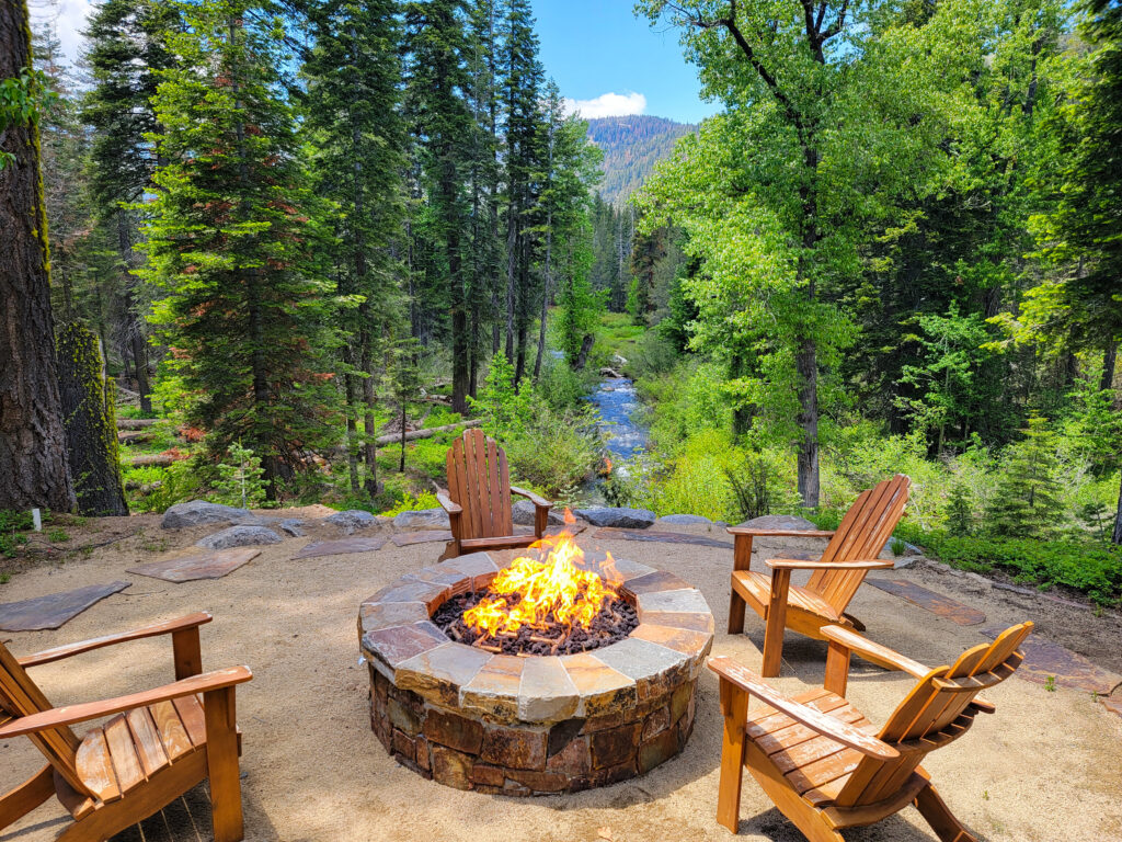 Homewood lodge Fire pit overlooking Blackwood Creek