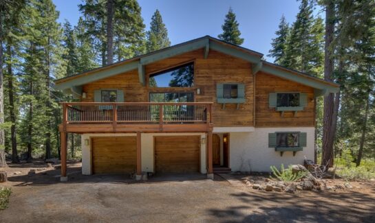 front view of Cedar Flat Home | 480 Old County Road