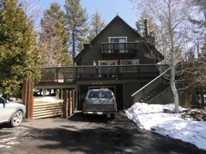 front view of home in Tahoe City | 117 Montemar Ct.