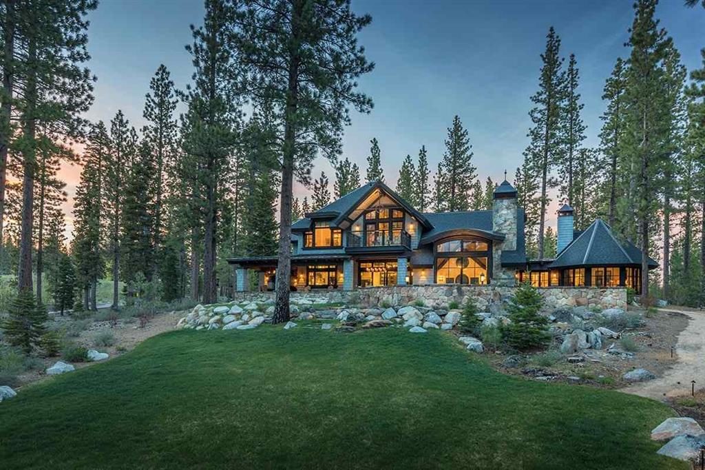 Image of a Lake Tahoe Luxury Home for Tahoe Luxury Home Sales of 2017 blog post