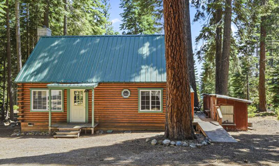 Tahoe Vista Cabin | Exterior View