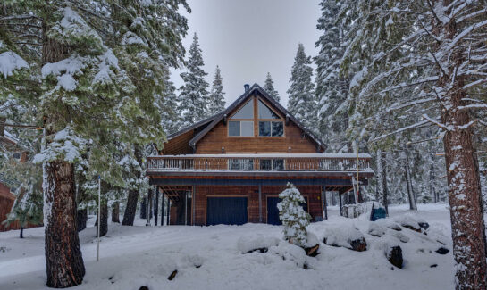 Charming Tahoe Donner Chalet